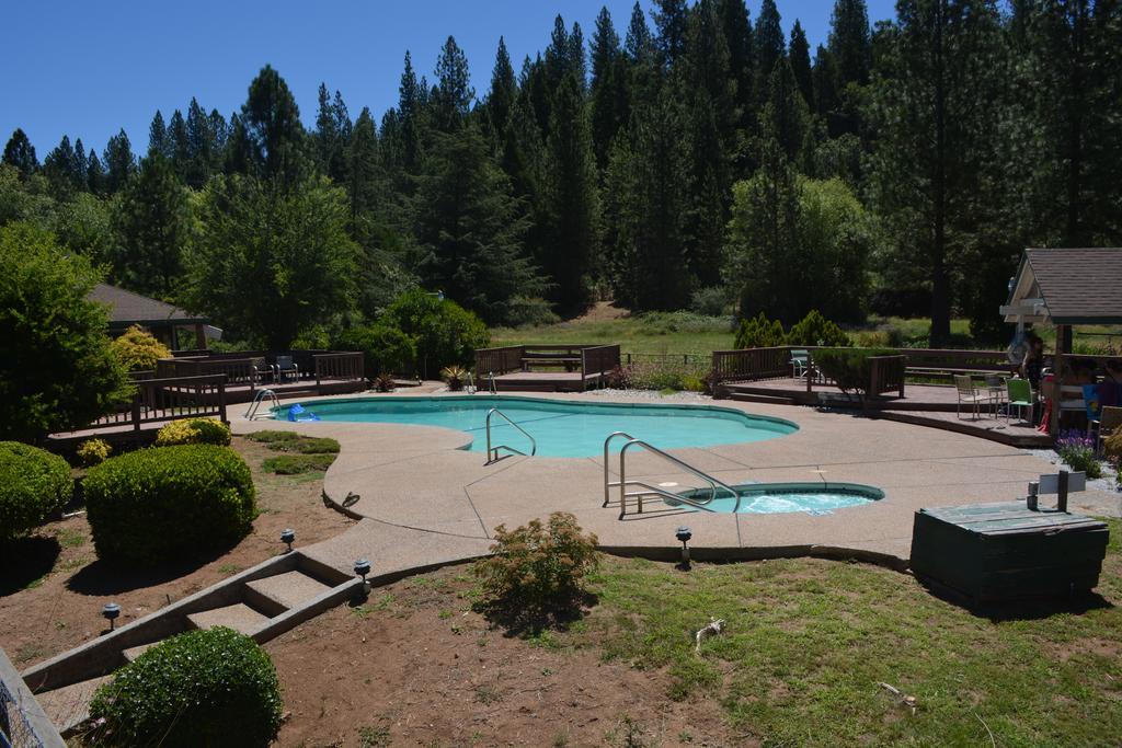 Pioneer Inn & Suites Volcano Bagian luar foto