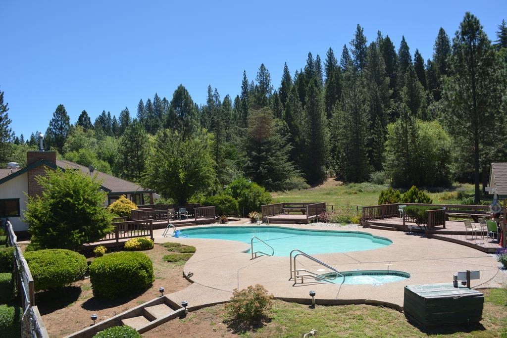 Pioneer Inn & Suites Volcano Bagian luar foto